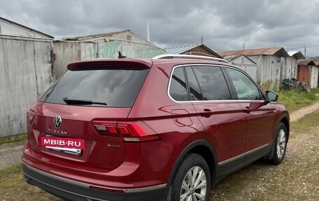 Volkswagen Tiguan II, 2020 год, 2 850 000 рублей, 6 фотография