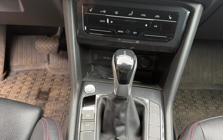 Volkswagen Tiguan II, 2020 год, 2 850 000 рублей, 18 фотография