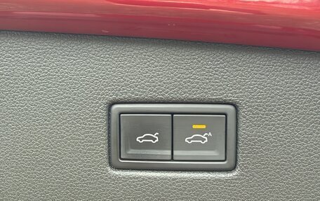 Volkswagen Tiguan II, 2020 год, 2 850 000 рублей, 21 фотография
