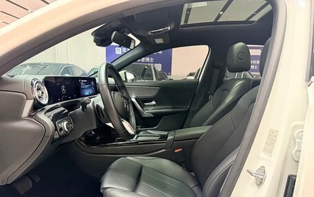 Mercedes-Benz A-Класс, 2023 год, 1 630 000 рублей, 8 фотография