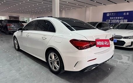 Mercedes-Benz A-Класс, 2023 год, 1 630 000 рублей, 4 фотография