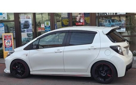 Toyota Vitz, 2019 год, 1 190 000 рублей, 3 фотография