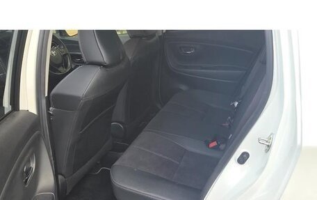 Toyota Vitz, 2019 год, 1 190 000 рублей, 10 фотография