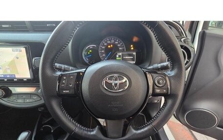 Toyota Vitz, 2019 год, 1 190 000 рублей, 11 фотография