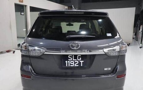 Toyota Wish II, 2016 год, 1 250 000 рублей, 5 фотография