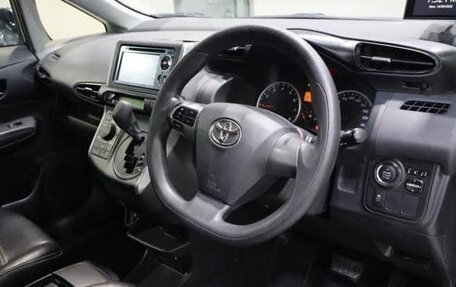 Toyota Wish II, 2016 год, 1 250 000 рублей, 10 фотография