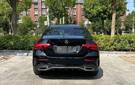 Mercedes-Benz A-Класс, 2023 год, 1 630 000 рублей, 5 фотография