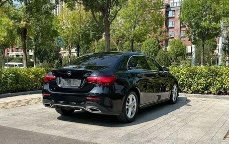 Mercedes-Benz A-Класс, 2023 год, 1 630 000 рублей, 6 фотография