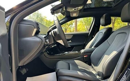 Mercedes-Benz A-Класс, 2023 год, 1 630 000 рублей, 8 фотография