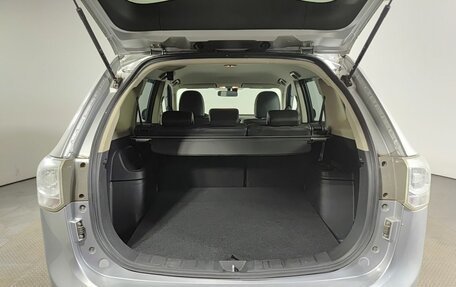 Mitsubishi Outlander III рестайлинг 3, 2014 год, 1 800 000 рублей, 12 фотография