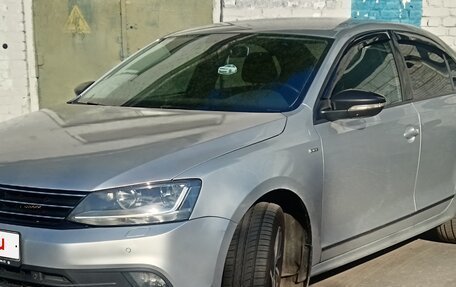 Volkswagen Jetta VI, 2018 год, 1 490 000 рублей, 2 фотография