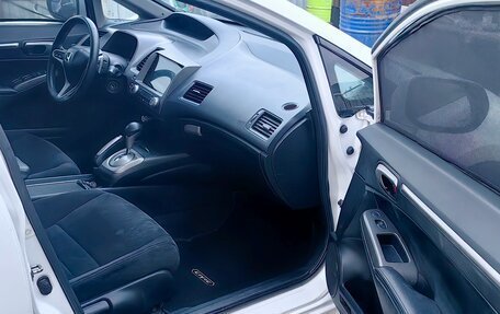 Honda Civic VIII, 2010 год, 750 000 рублей, 16 фотография