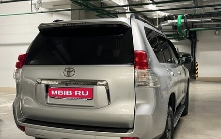 Toyota Land Cruiser Prado 150 рестайлинг 2, 2013 год, 3 550 000 рублей, 3 фотография