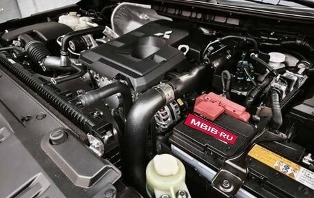 Mitsubishi Triton, 2025 год, 4 000 000 рублей, 15 фотография