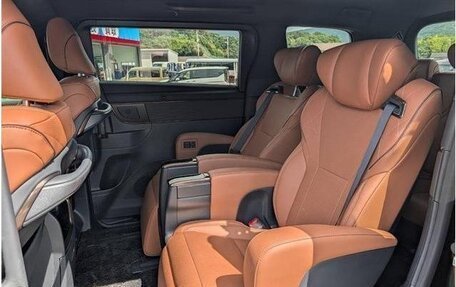 Toyota Vellfire, 2024 год, 7 000 000 рублей, 13 фотография