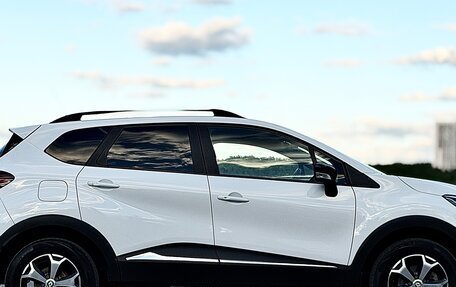 Renault Kaptur I рестайлинг, 2019 год, 17 фотография
