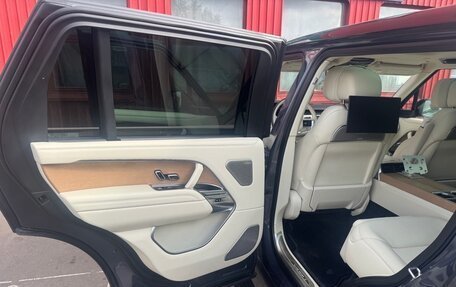 Land Rover Range Rover IV рестайлинг, 2023 год, 21 500 рублей, 13 фотография
