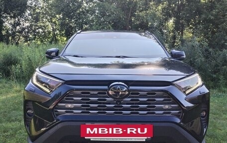 Toyota RAV4, 2020 год, 3 600 000 рублей, 2 фотография