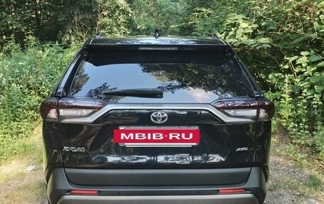 Toyota RAV4, 2020 год, 3 600 000 рублей, 4 фотография