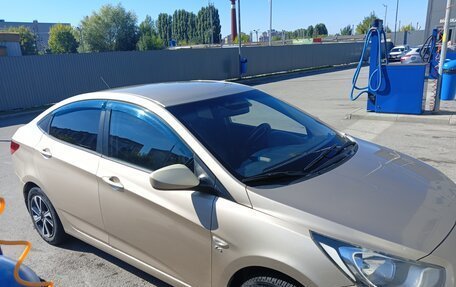 Hyundai Solaris II рестайлинг, 2011 год, 620 000 рублей, 7 фотография