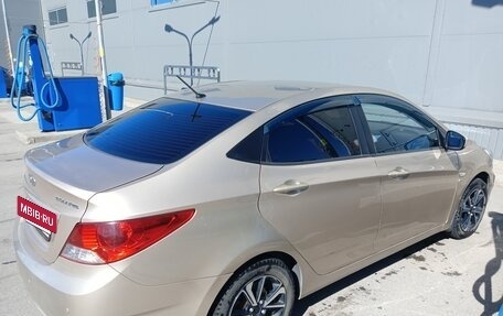 Hyundai Solaris II рестайлинг, 2011 год, 620 000 рублей, 8 фотография
