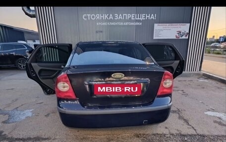 Ford Focus II рестайлинг, 2005 год, 199 999 рублей, 3 фотография