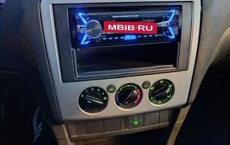 Ford Focus II рестайлинг, 2005 год, 199 999 рублей, 11 фотография