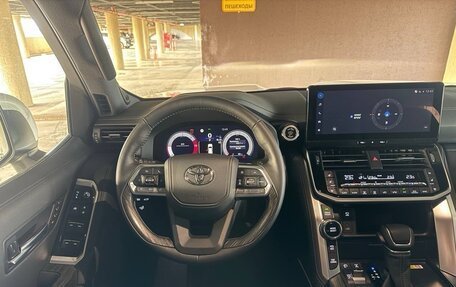 Toyota Land Cruiser, 2025 год, 14 700 000 рублей, 9 фотография