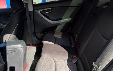 Hyundai Elantra V, 2012 год, 900 000 рублей, 13 фотография