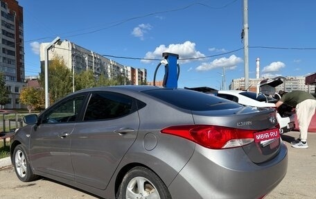 Hyundai Elantra V, 2012 год, 900 000 рублей, 10 фотография