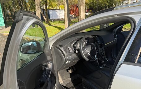 Volvo V40 Cross Country I, 2018 год, 2 200 000 рублей, 8 фотография