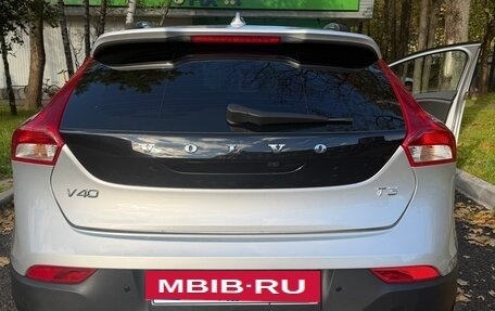 Volvo V40 Cross Country I, 2018 год, 2 200 000 рублей, 7 фотография