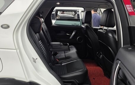 Land Rover Discovery Sport I рестайлинг, 2020 год, 2 650 000 рублей, 29 фотография