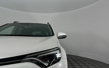 Toyota RAV4, 2018 год, 2 519 000 рублей, 9 фотография