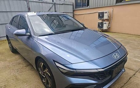 Hyundai Elantra, 2023 год, 1 230 000 рублей, 3 фотография