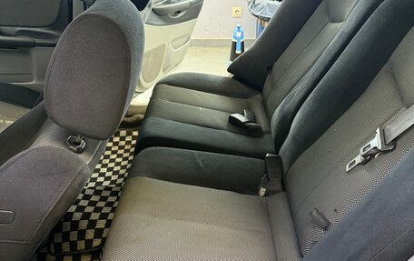 Mazda 323, 2003 год, 430 000 рублей, 13 фотография