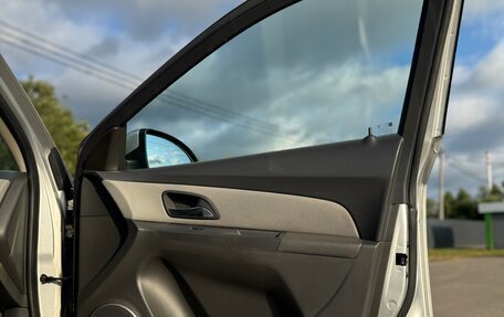 Chevrolet Cruze II, 2010 год, 360 000 рублей, 11 фотография