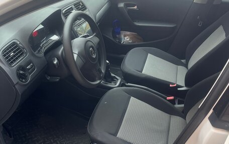 Volkswagen Polo VI (EU Market), 2013 год, 750 000 рублей, 9 фотография