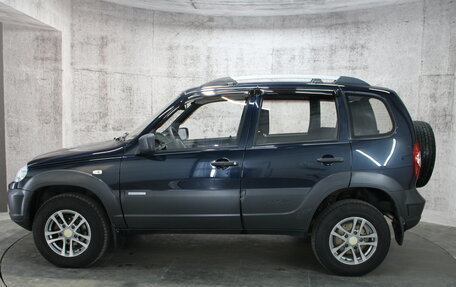 Chevrolet Niva I рестайлинг, 2015 год, 587 000 рублей, 4 фотография