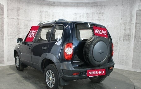 Chevrolet Niva I рестайлинг, 2015 год, 587 000 рублей, 8 фотография