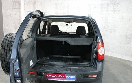 Chevrolet Niva I рестайлинг, 2015 год, 587 000 рублей, 13 фотография