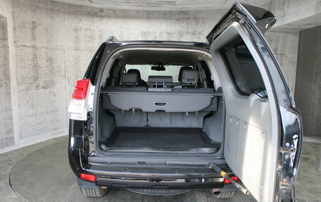Toyota Land Cruiser Prado 150 рестайлинг 2, 2012 год, 3 046 000 рублей, 13 фотография