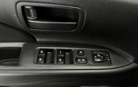 Mitsubishi Outlander III рестайлинг 3, 2017 год, 1 890 000 рублей, 16 фотография
