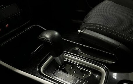 Mitsubishi Outlander III рестайлинг 3, 2017 год, 1 890 000 рублей, 14 фотография