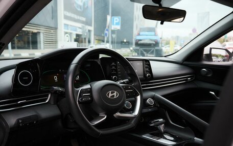 Hyundai Elantra, 2023 год, 1 870 000 рублей, 5 фотография