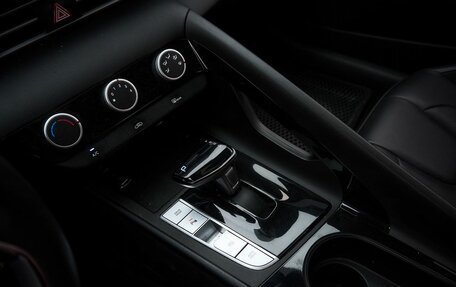 Hyundai Elantra, 2023 год, 1 870 000 рублей, 11 фотография
