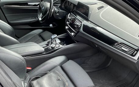 BMW 5 серия, 2018 год, 3 300 000 рублей, 17 фотография