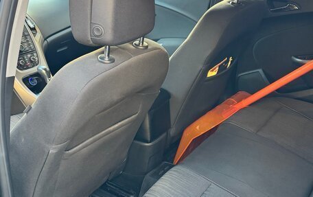 Opel Astra J, 2011 год, 550 000 рублей, 6 фотография