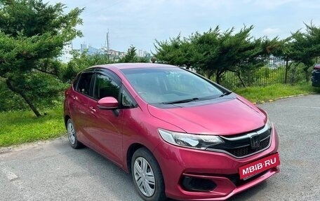 Honda Fit III, 2018 год, 945 000 рублей, 2 фотография