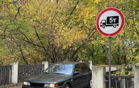 Mitsubishi Galant VIII, 1991 год, 135 000 рублей, 1 фотография